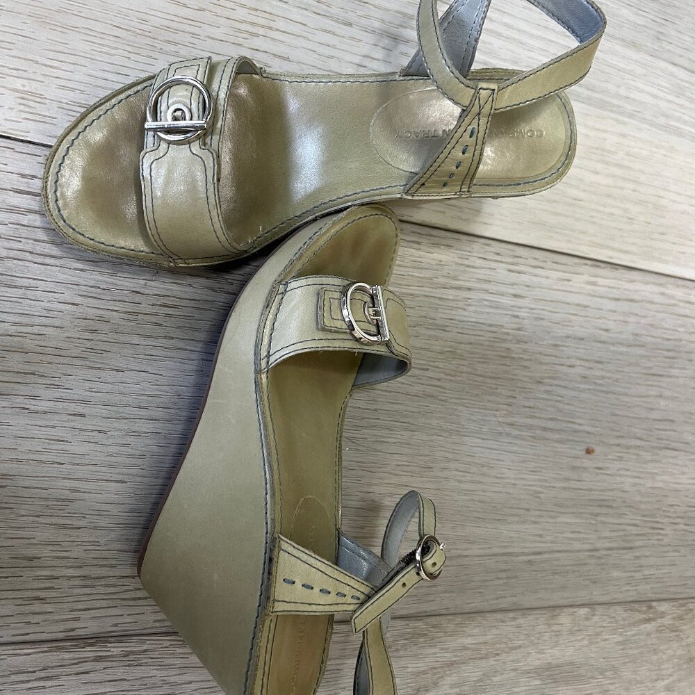Elen Tracy Sage Green Platform sandal size 8